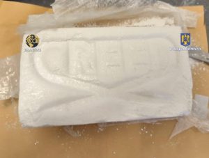 Reținut pentru trafic de droguri - Prins cu un kg de cocaina