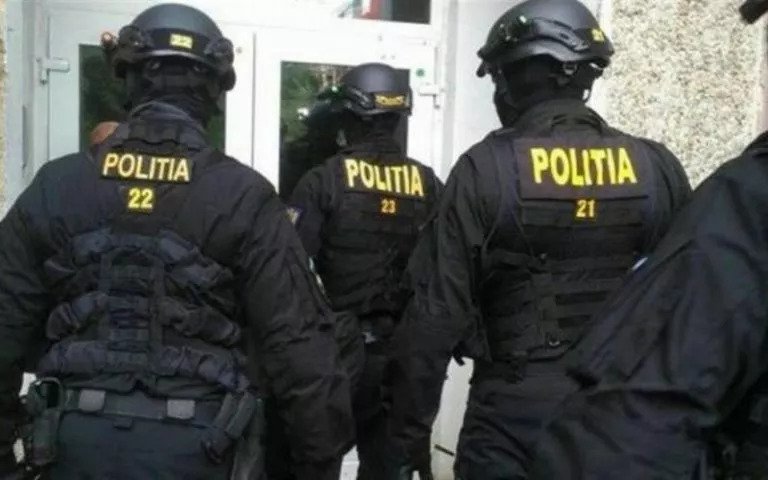 32 de acțiuni pentru destructurarea grupurilor infracționale din România
