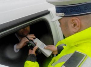 Șofer prins băut cu o alcoolemie de 0,68 mg/l alcool