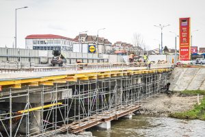 Lucrările la podul de pe șoseaua Alba Iulia avansează