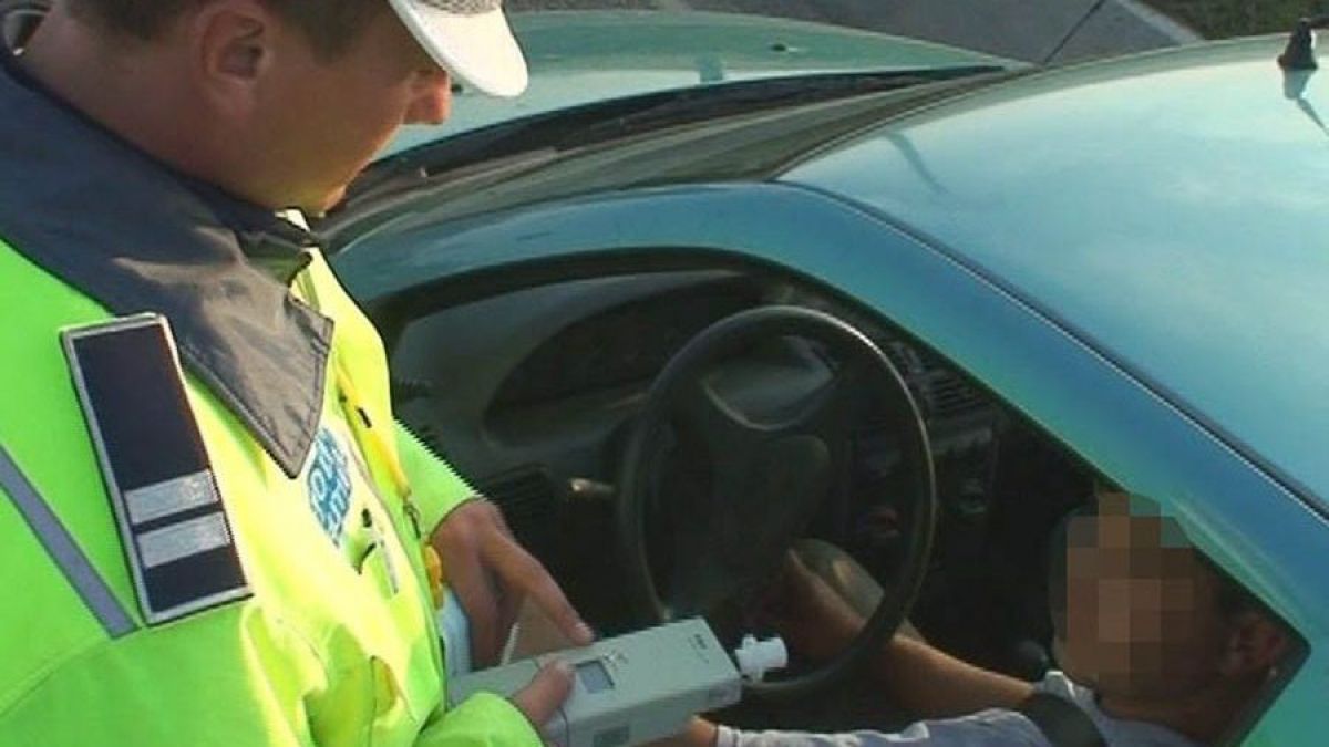 Tânăr prins beat fără permis - Alcoolemie de 0,57 mg/l alcool pur