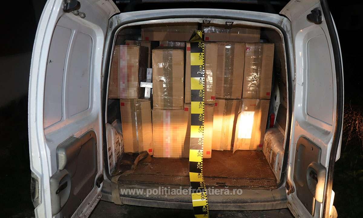 Suceveni cercetați pentru contrabandă - 40.000 de pachete de țigări confiscate