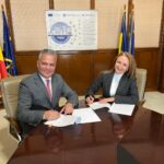 Daniela Cîmpean a semnat contractul pentru modernizarea DJ 106G Miercurea Sibiului – Dealul Bogatului