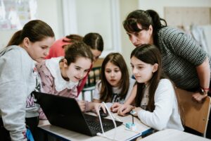 Fondul Științescu Sibiu proiecte educaționale