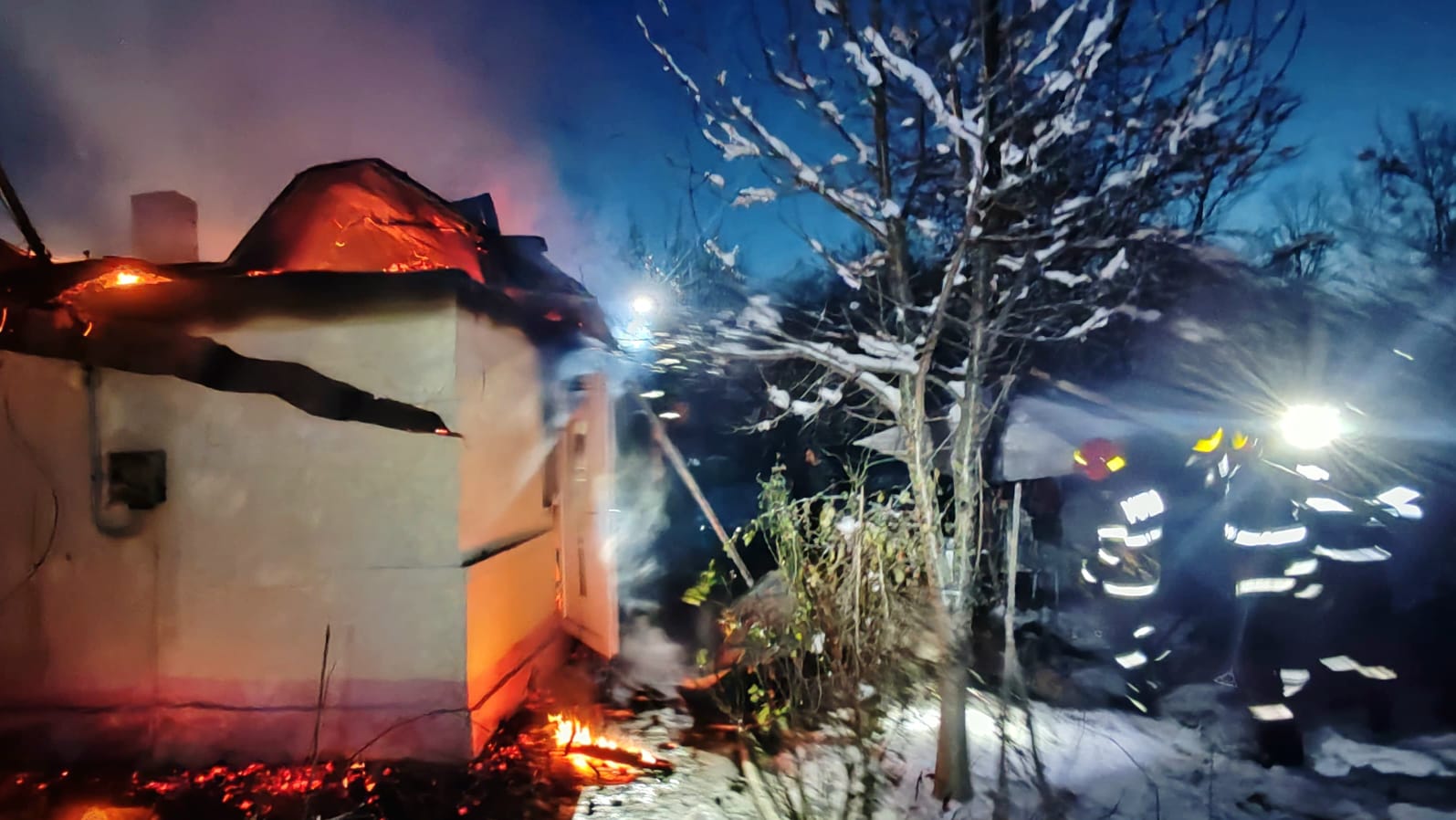 pompieri, incendii, SMURD