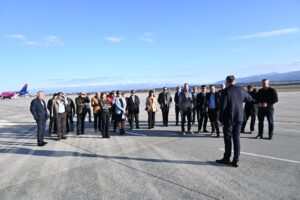 Ședință CJ Sibiu la aeroport: decizii pentru infrastructură, turism și eficiență energetică