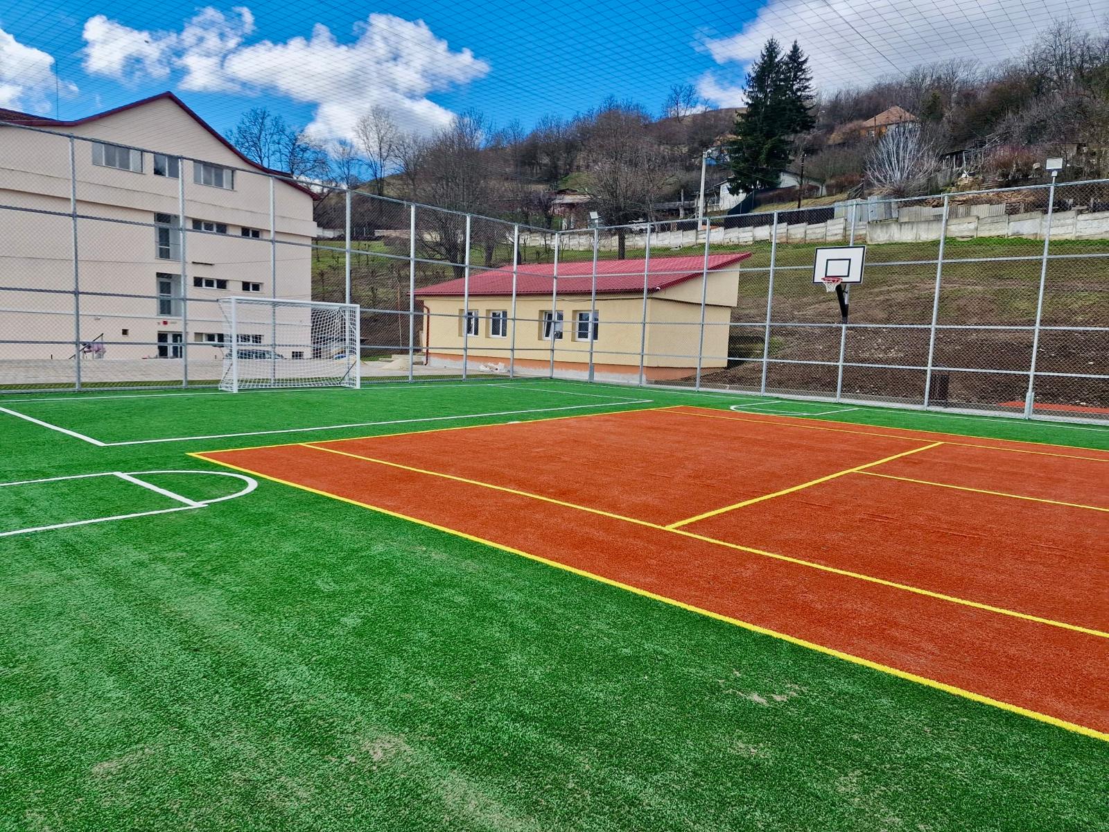 teren sport Mediaș nume sportiv