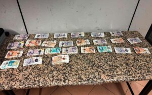 bani nedeclarați Aeroportul Otopeni